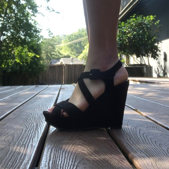 Strappy black formal shoes *NEW* - Picture 3 of 4